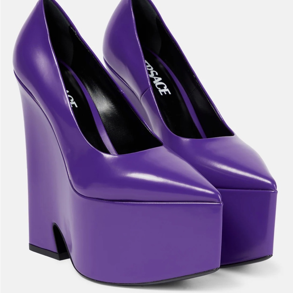 Versace Tempest leather platform pumps Purple size 37